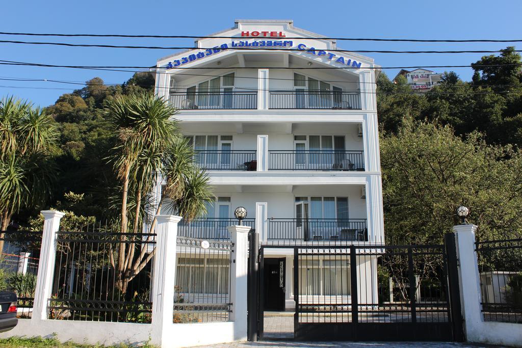 Hotel Captain Gonio Esterno foto