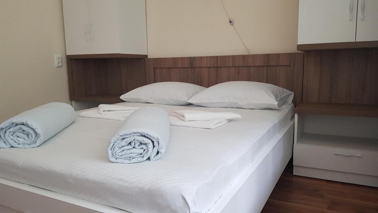 Hotel Captain Gonio Esterno foto